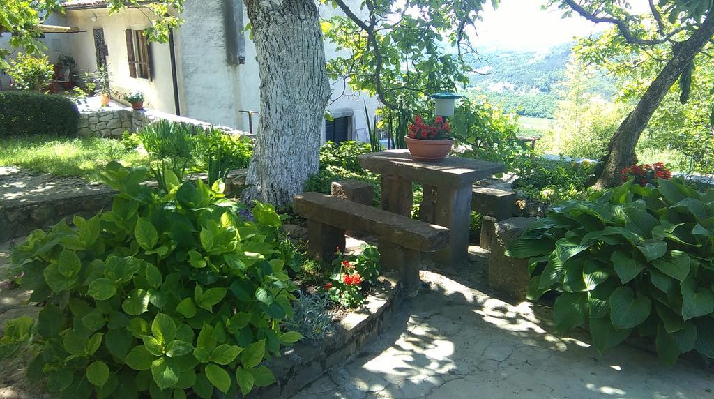 Apartment Pud Oreh Roč Εξωτερικό φωτογραφία