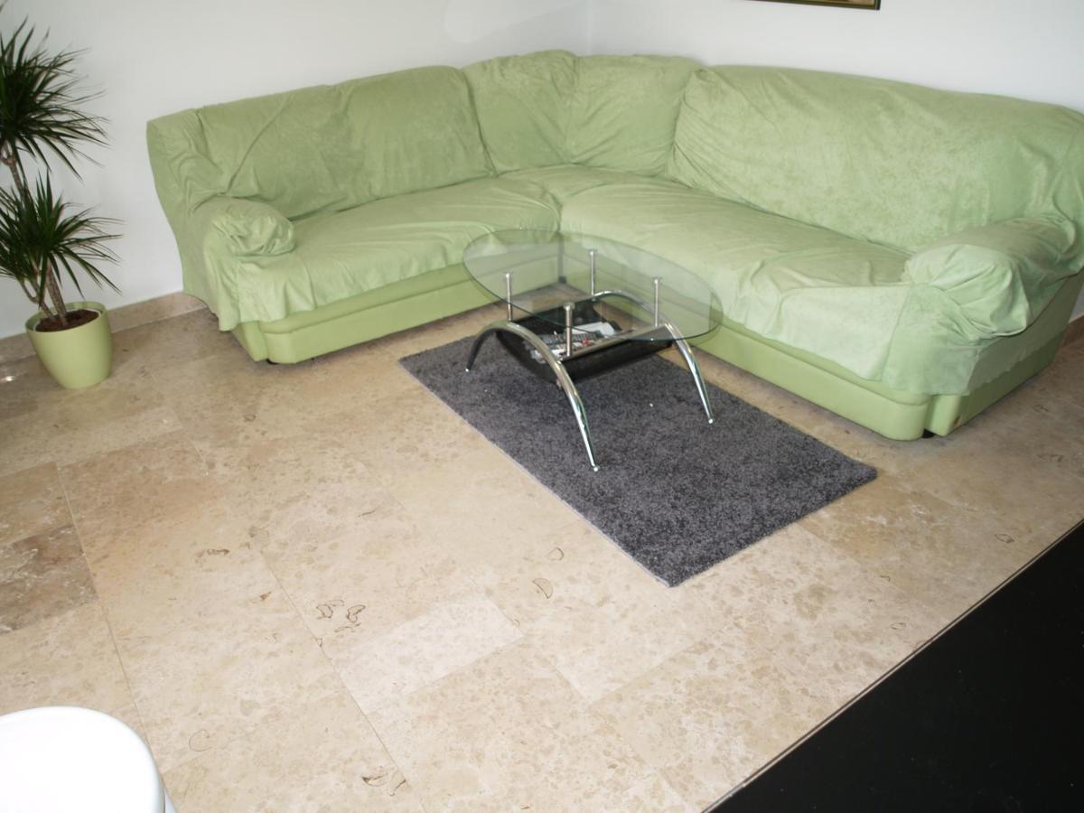 Apartment Pud Oreh Roč Δωμάτιο φωτογραφία